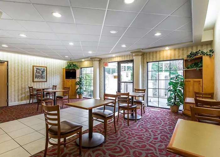Comfort Suites Palm Desert I-10